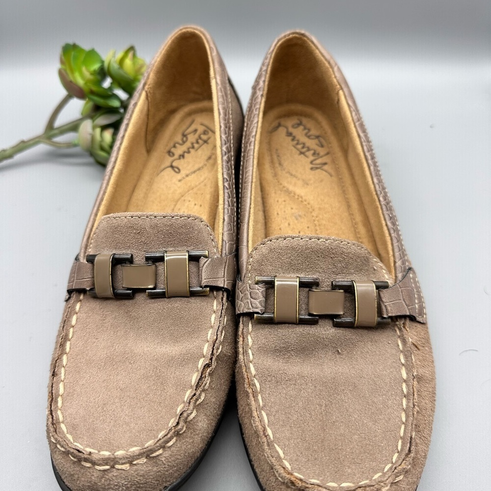 Natural Soul women’s leather loafer style shoes. Size 9 - Picture 9 of 9